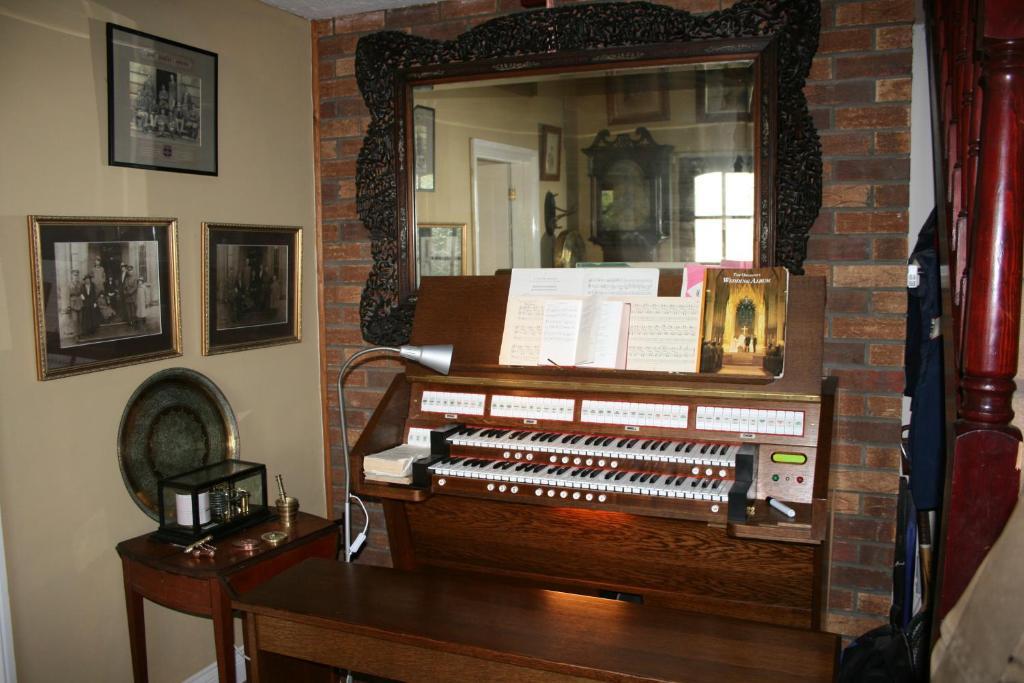 Ty Carreg Bed & Breakfast Llanwrtyd Wells ภายนอก รูปภาพ
