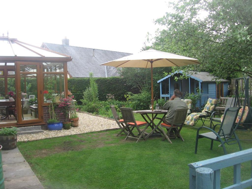 Ty Carreg Bed & Breakfast Llanwrtyd Wells ภายนอก รูปภาพ